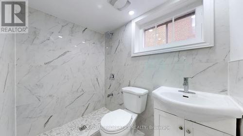 18 Graylee Avenue, Toronto, ON - Indoor Photo Showing Bathroom