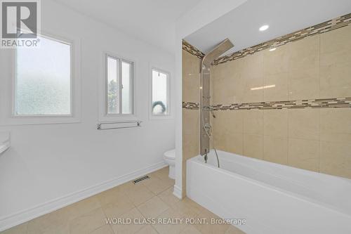 202 Bridgewater Avenue, Whitby, ON - Indoor Photo Showing Bathroom