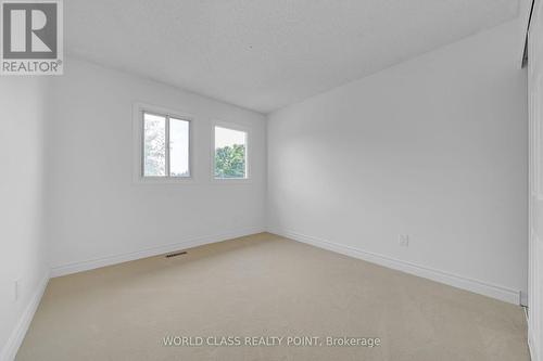 202 Bridgewater Avenue, Whitby, ON - Indoor Photo Showing Other Room