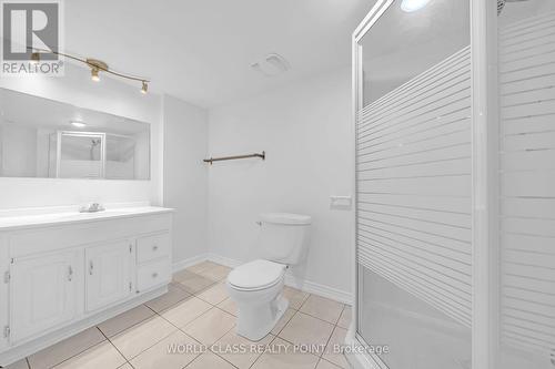 202 Bridgewater Avenue, Whitby, ON - Indoor Photo Showing Bathroom