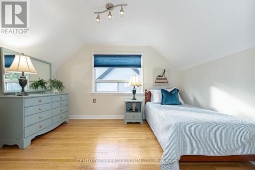 8 Rosita Crescent, Toronto, ON - Indoor Photo Showing Bedroom