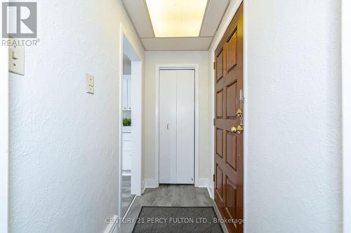 8 Rosita Crescent, Toronto, ON - Indoor Photo Showing Other Room