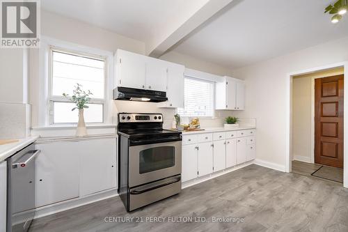 8 Rosita Crescent, Toronto, ON - Indoor Photo Showing Kitchen