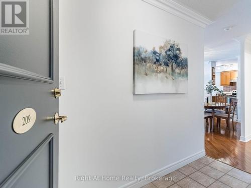 209 - 2301 Parkhaven Boulevard, Oakville (Uptown Core), ON - Indoor Photo Showing Other Room