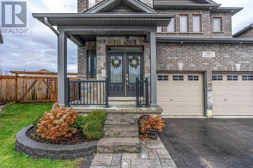 34 Lowry Court, Barrie, ON - Outdoor