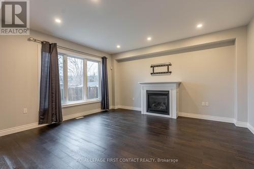 34 Lowry Court, Barrie, ON - Indoor Photo Showing Living Room With Fireplace