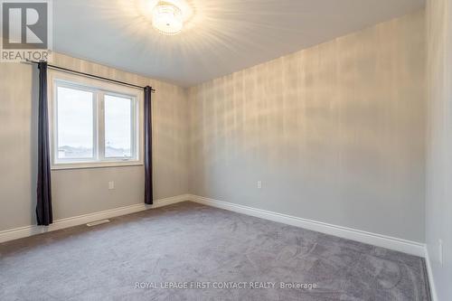 34 Lowry Court, Barrie, ON - Indoor Photo Showing Other Room