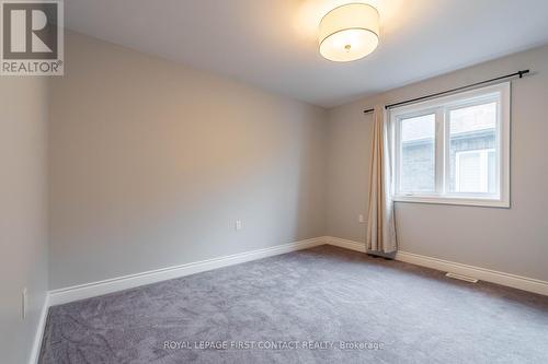 34 Lowry Court, Barrie, ON - Indoor Photo Showing Other Room