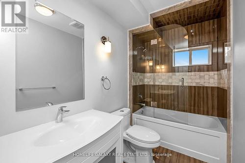 2049 Kate Avenue, Innisfil, ON - Indoor Photo Showing Bathroom