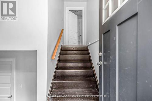 2049 Kate Avenue, Innisfil, ON - Indoor Photo Showing Other Room