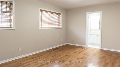 25 Norman Avenue, King, ON - Indoor Photo Showing Other Room