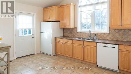 25 Norman Avenue, King, ON - Indoor Photo Showing Kitchen With Double Sink