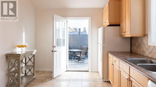 25 Norman Avenue, King, ON - Indoor Photo Showing Kitchen With Double Sink