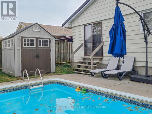 20 Dow Road, London, ON - Outdoor With In Ground Pool