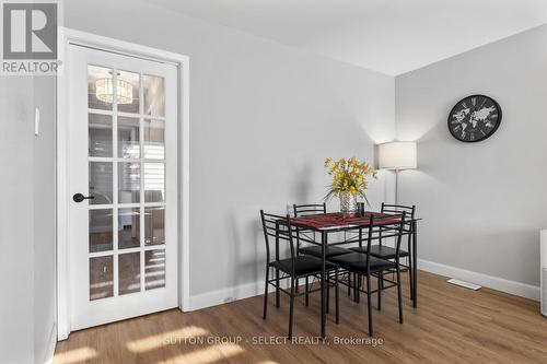 20 Dow Road, London, ON - Indoor Photo Showing Dining Room