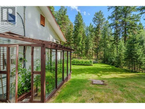 5208 Davis Road, 108 Mile Ranch, BC - Outdoor