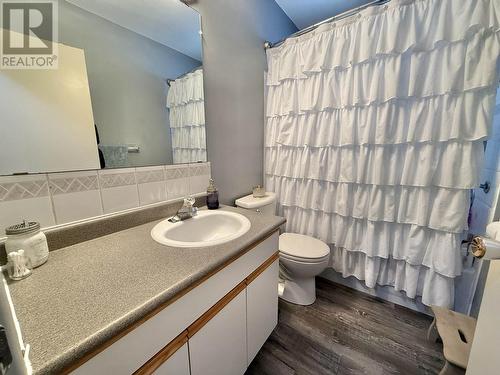 1173 Yorston Avenue, Quesnel, BC - Indoor Photo Showing Bathroom