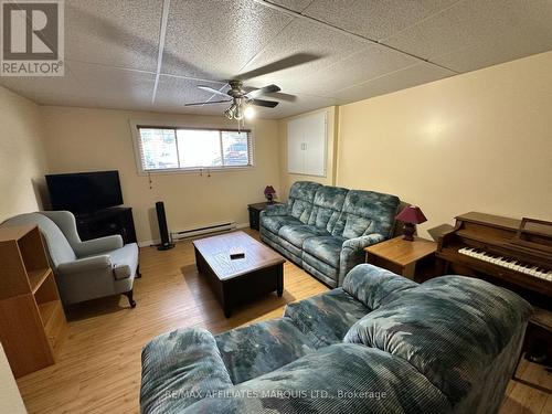 289 Ivan Crescent, Cornwall, ON - Indoor Photo Showing Living Room