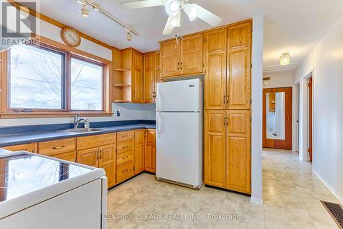 508 Aberdeen Street, Renfrew, ON - Indoor Photo Showing Kitchen