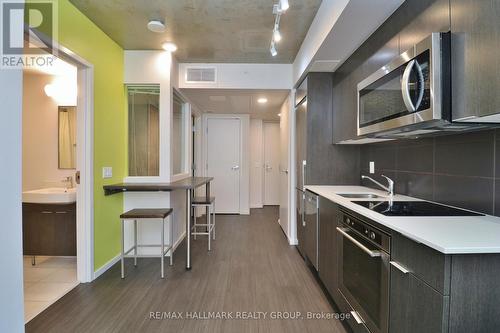 2709 - 105 Champagne Avenue S, Ottawa, ON - Indoor Photo Showing Kitchen With Double Sink With Upgraded Kitchen