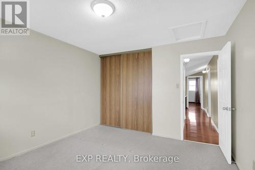 8 Henfield Avenue, Ottawa, ON - Indoor Photo Showing Other Room