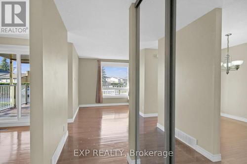 8 Henfield Avenue, Ottawa, ON - Indoor Photo Showing Other Room