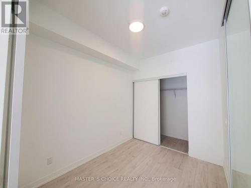 318 - 181 Sheppard Avenue E, Toronto, ON - Indoor Photo Showing Other Room