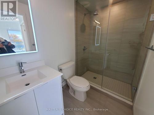 318 - 181 Sheppard Avenue E, Toronto, ON - Indoor Photo Showing Bathroom