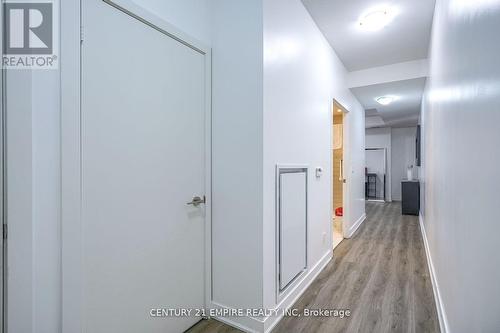 325 - 30 Nelson Street, Toronto, ON - Indoor Photo Showing Other Room