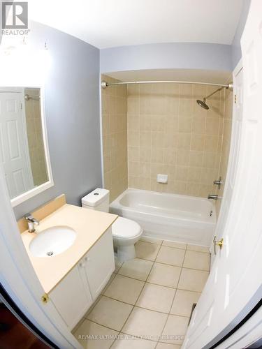 4 Jessie Drive, Toronto, ON - Indoor Photo Showing Bathroom