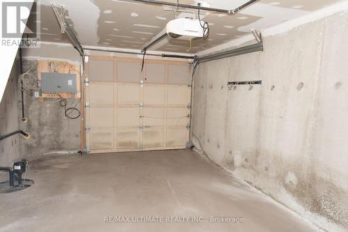 4 Jessie Drive, Toronto, ON - Indoor Photo Showing Garage