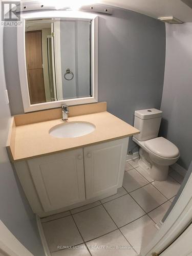 4 Jessie Drive, Toronto, ON - Indoor Photo Showing Bathroom