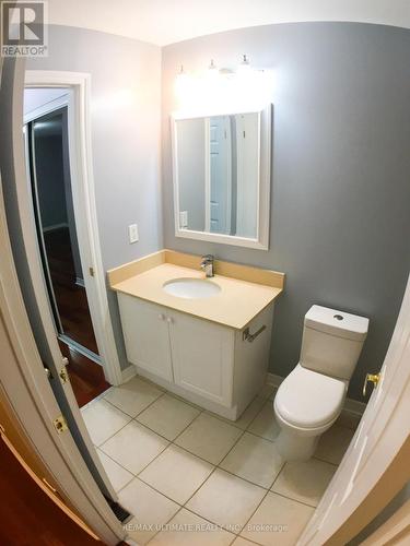 4 Jessie Drive, Toronto, ON - Indoor Photo Showing Bathroom