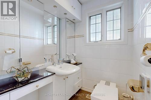 18 Olsen Drive, Toronto, ON - Indoor Photo Showing Bathroom