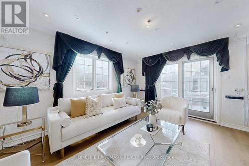 18 Olsen Drive, Toronto, ON - Indoor Photo Showing Living Room