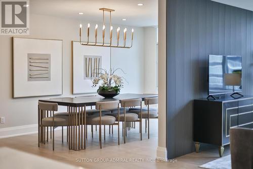 806 - 500 Avenue Road, Toronto, ON - Indoor Photo Showing Dining Room