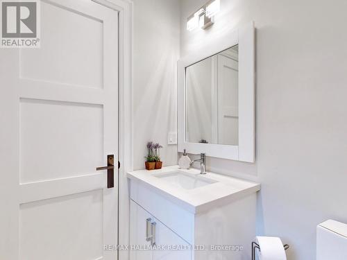 145 Norton Avenue, Toronto, ON - Indoor Photo Showing Bathroom