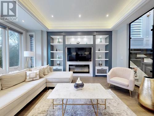 145 Norton Avenue, Toronto, ON - Indoor Photo Showing Living Room