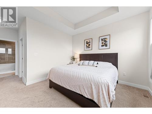 1107 Syer Road, Penticton, BC - Indoor Photo Showing Bedroom