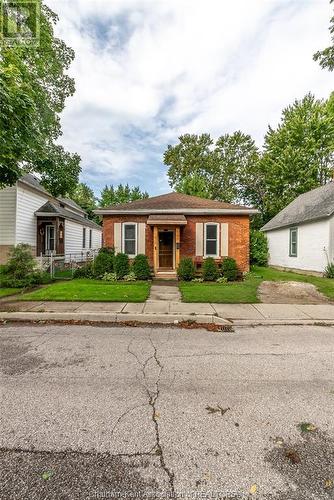 202 Adelaide Street South, Chatham, ON - Outdoor With Facade