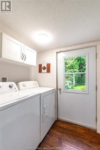 202 Adelaide Street South, Chatham, ON - Indoor Photo Showing Laundry Room