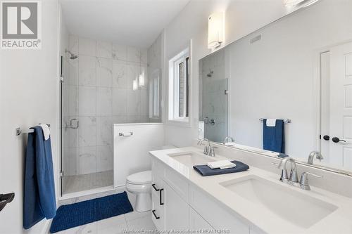 210 Mclellan, Amherstburg, ON - Indoor Photo Showing Bathroom