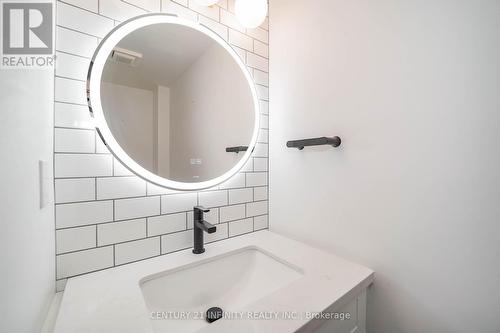 178 High Street, Clarington (Bowmanville), ON - Indoor Photo Showing Bathroom