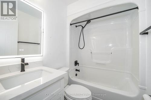 178 High Street, Clarington (Bowmanville), ON - Indoor Photo Showing Bathroom