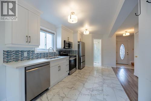 606 Cobblehill Drive, Oshawa (Pinecrest), ON - Indoor Photo Showing Kitchen With Double Sink