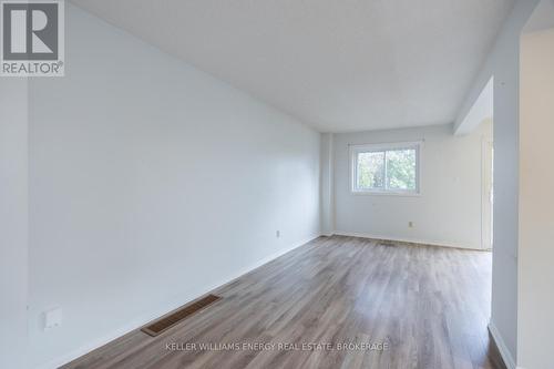 606 Cobblehill Drive, Oshawa (Pinecrest), ON - Indoor Photo Showing Other Room