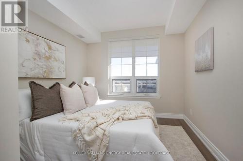 308 - 21 Brookhouse Drive, Clarington (Newcastle), ON - Indoor Photo Showing Bedroom