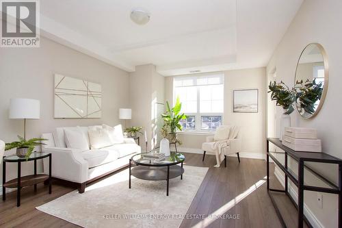 308 - 21 Brookhouse Drive, Clarington (Newcastle), ON - Indoor Photo Showing Living Room