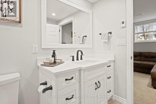 1047 St. Paul'S Street, Peterborough (Northcrest), ON - Indoor Photo Showing Bathroom