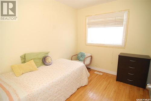 2915 37Th Street W, Saskatoon, SK - Indoor Photo Showing Bedroom